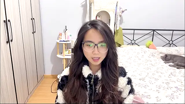 Snapshot of Hmm_0303 chatting on 03.15.26 Hmm 0303 online show from 03.15.26