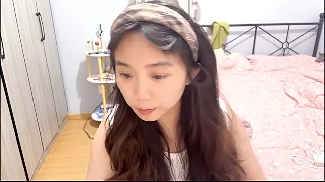 Snapshot of Hmm_0303 chatting on 03.16.26 Hmm 0303 online show from 03.16.26