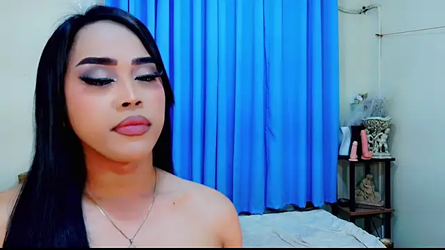 Snapshot of sweet_sophiaxx chatting on 04.25.26 sweet sophiaxx online show from 04.25.26