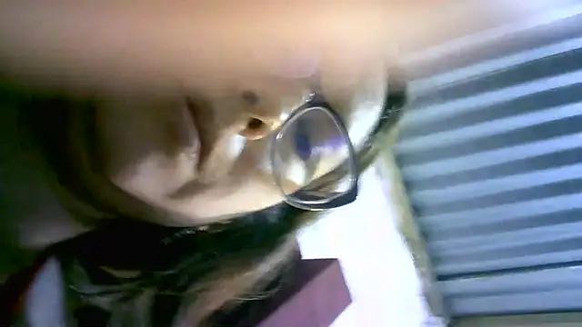 Snapshot of Zulreyna chatting on 05.21.26 Zulreyna online show from 05.21.26