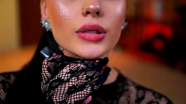 RavennaDArcy online show from 11.25.25