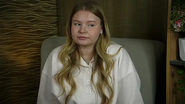 TorieDeeb online show from 11.06.25