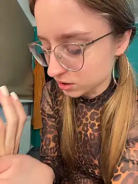 Snapshot of EveLunny chatting on 02.01.26 EveLunny online show from 02.01.26