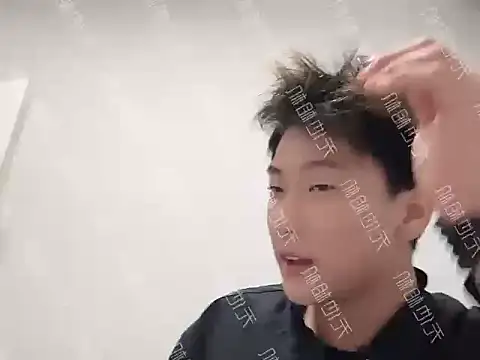 Snapshot of yangyang2006 chatting on 11.06.25 yangyang2006 online show from 11.06.25