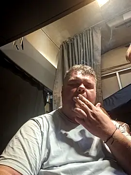 Snapshot of Grase44 chatting on 11.06.25 Grase44 online show from 11.06.25