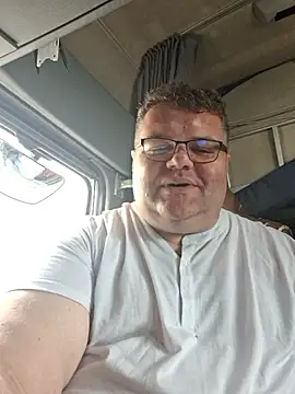 Snapshot of Grase44 chatting on 11.07.25 Grase44 online show from 11.07.25