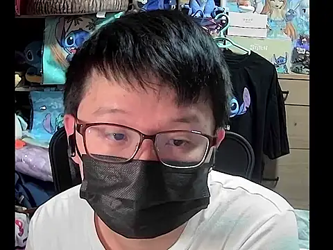 Snapshot of kk05483 chatting on 11.17.25 kk05483 online show from 11.17.25