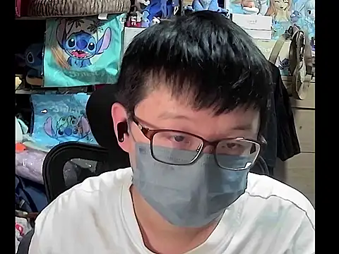 Snapshot of kk05483 chatting on 11.18.25 kk05483 online show from 11.18.25