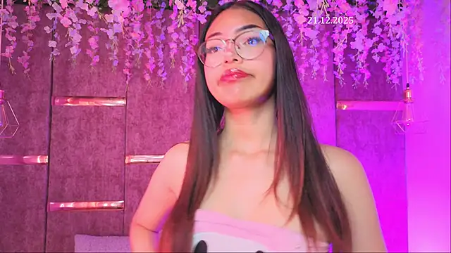  ViolletteNoir  online show from 12.21.25