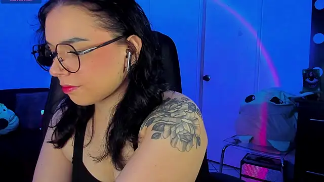 Snapshot of Dubraska_Rubio chatting on 05.16.26 Dubraska Rubio online show from 05.16.26