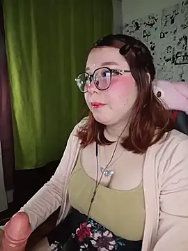 Snapshot of Michi_sauria1 chatting on 05.19.26 Michi sauria1 online show from 05.19.26