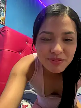 Snapshot of Chiquinquira3 chatting on 11.27.25 Chiquinquira3 online show from 11.27.25