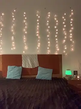 massagistahotbrunette online show from 12.02.25