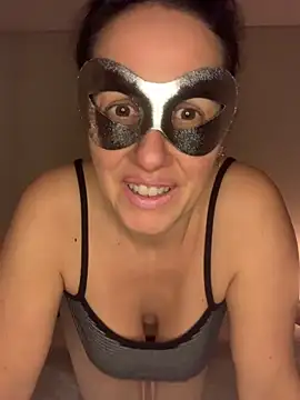 massagistahotbrunette online show from 03.15.26