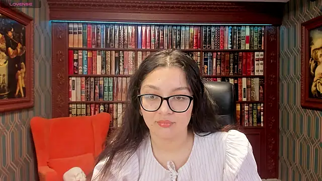 ZarifaEastWonder online show from 11.08.25