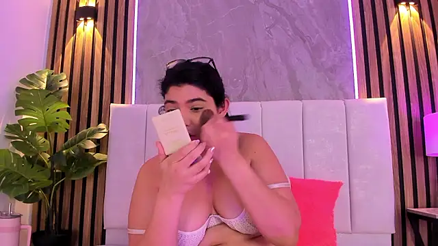 Carlotta de velour online show from 03.24.26