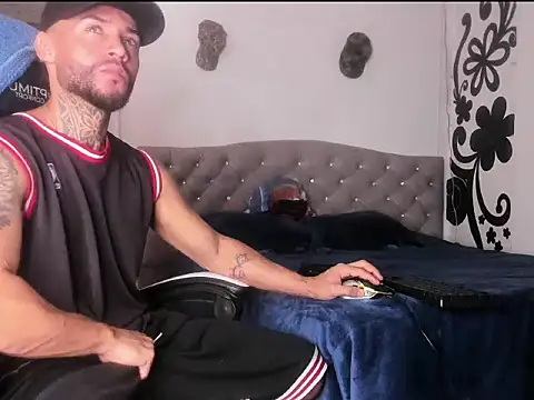 couple-hothot online show from 12.20.25