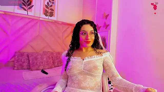 Snapshot of DemiJones_ chatting on 02.19.26 DemiJones online show from 02.19.26