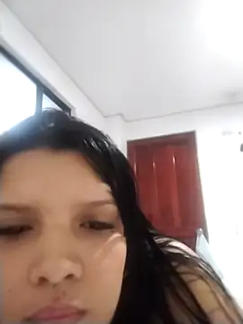 Snapshot of andrealara_123 chatting on 05.08.26 andrealara 123 online show from 05.08.26