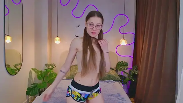 Snapshot of _Velin chatting on 11.09.25 Velin online show from 11.09.25