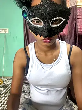 leenaboyxh online show from 12.16.25