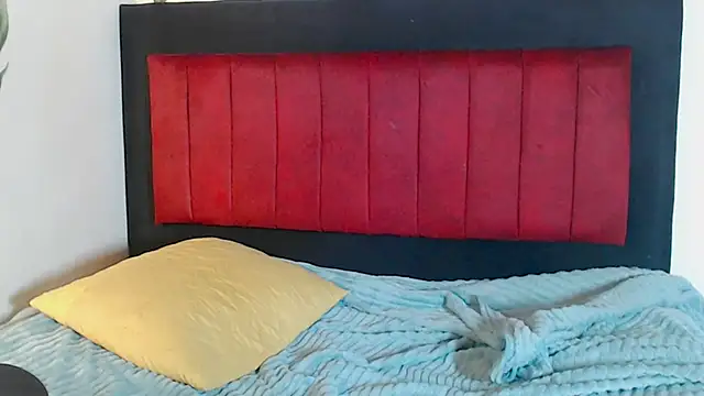 Snapshot of AMARYXS chatting on 02.20.26 AMARYXS online show from 02.20.26