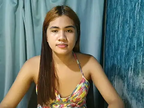 Snapshot of Rema_thebigcock chatting on 07.03.26 Rema thebigcock online show from 07.03.26