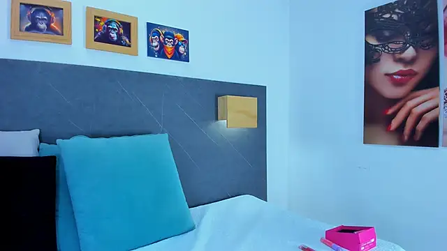 Andhrea Vale online show from 03.20.26