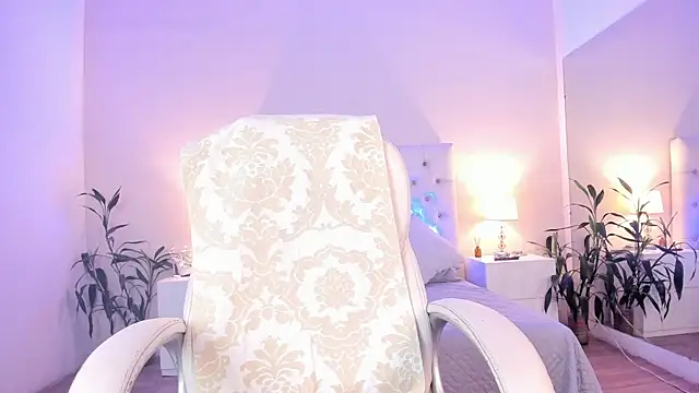 Snapshot of Scarlett_Bunny_ chatting on 04.15.26 Scarlett Bunny online show from 04.15.26