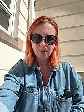 Snapshot of pervimilf chatting on 04.30.26 pervimilf online show from 04.30.26