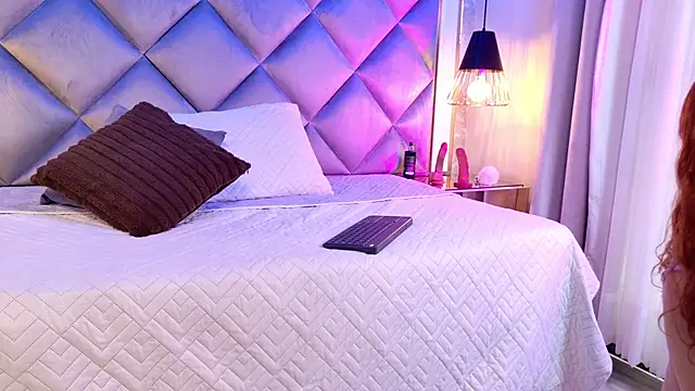 crystal gilton online show from 12.01.25