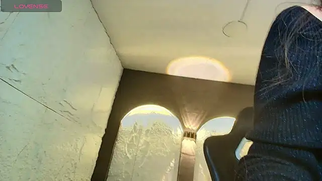 Snapshot of isabella__r chatting on 02.16.26 isabella r online show from 02.16.26