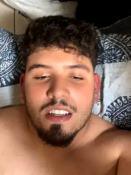 Snapshot of Bbbtro chatting on 12.03.25 Bbbtro online show from 12.03.25