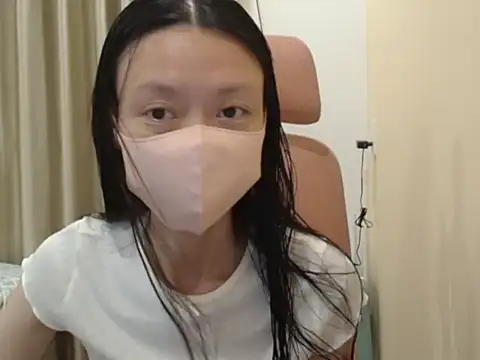 Lil-Cherries online show from 04.11.26