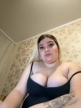 Snapshot of barbs_boobs chatting on 11.07.25 barbs boobs online show from 11.07.25