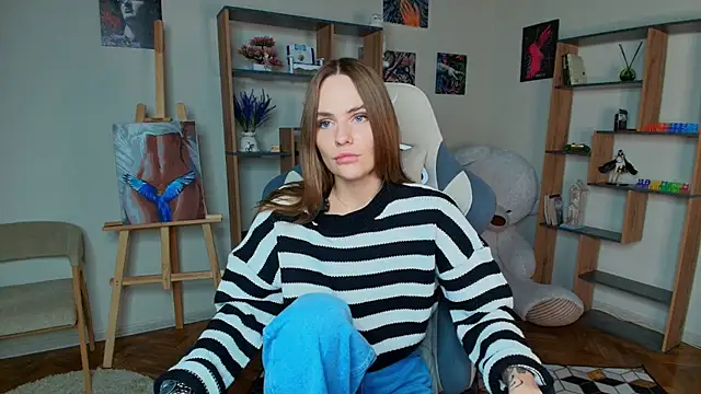 Snapshot of JacquelinKasch chatting on 11.08.25 JacquelinKasch online show from 11.08.25