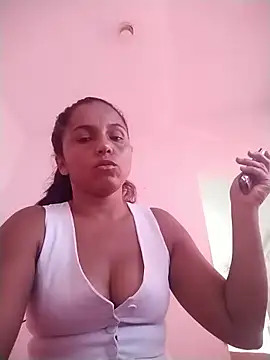 Snapshot of _Lizeth_ chatting on 05.01.26 Lizeth online show from 05.01.26