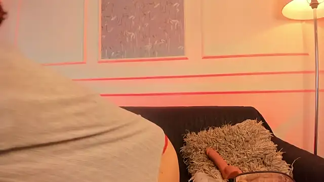 Snapshot of AliceMadnes chatting on 02.22.26 AliceMadnes online show from 02.22.26