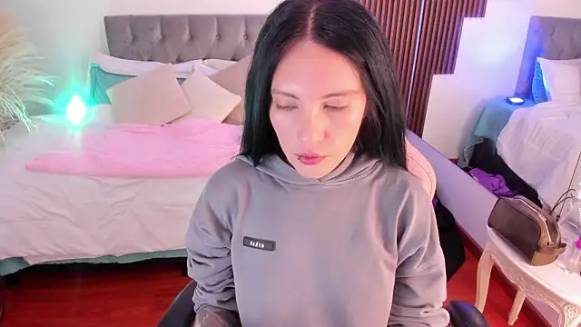 Snapshot of Neo_sarah_ chatting on 02.08.26 Neo sarah online show from 02.08.26