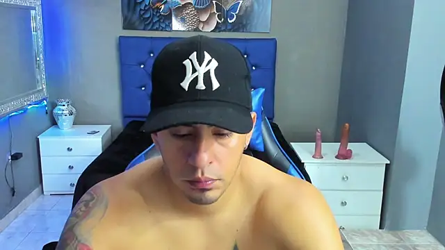 TeylorTompson online show from 11.07.25