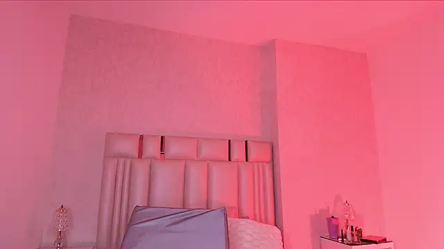 alanarose18 online show from 11.16.25