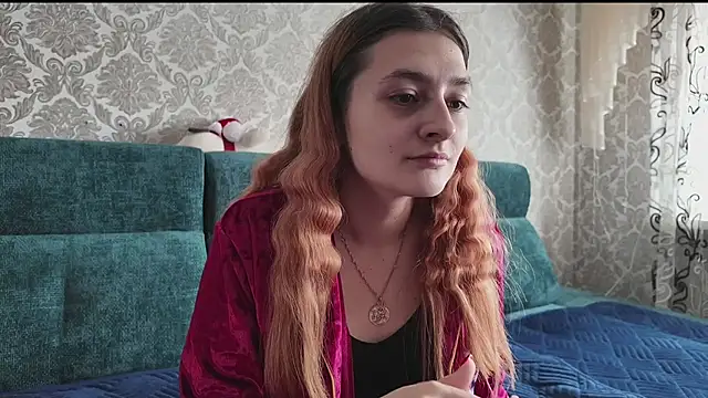 Snapshot of SweetLiaison chatting on 02.19.26 SweetLiaison online show from 02.19.26