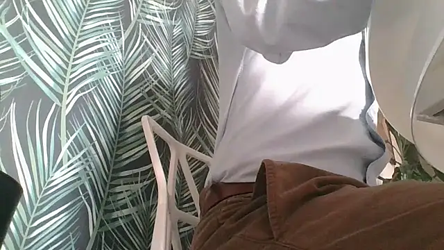 Snapshot of CuteDaddy92 chatting on 03.13.26 CuteDaddy92 online show from 03.13.26