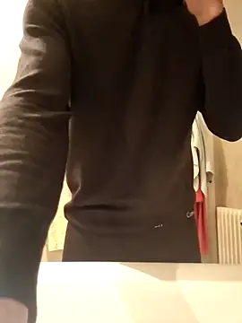 Snapshot of CuteDaddy92 chatting on 04.03.26 CuteDaddy92 online show from 04.03.26