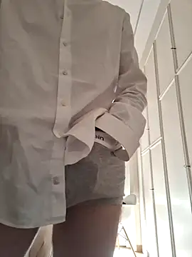 Snapshot of CuteDaddy92 chatting on 04.15.26 CuteDaddy92 online show from 04.15.26