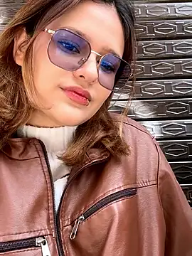 Snapshot of lili_ra chatting on 11.07.25 lili ra online show from 11.07.25