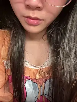 Lynn-122 online show from 11.23.25