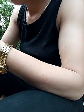 Snapshot of Lynn-122 chatting on 04.15.26 Lynn-122 online show from 04.15.26