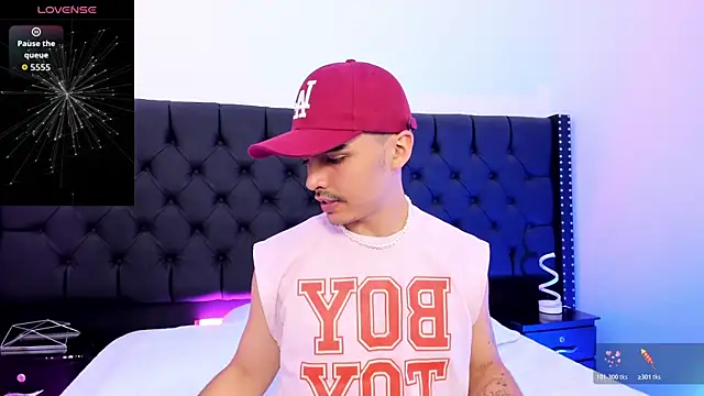 Snapshot of NicoKingg_ chatting on 01.11.26 NicoKingg online show from 01.11.26