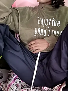 Snapshot of priyanka-rani1 chatting on 11.16.25 priyanka-rani1 online show from 11.16.25